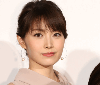 佐藤めぐみの旦那は堂本光一？馴れ初めと事実婚の真相