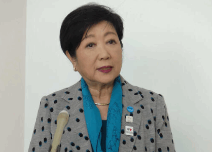 小池百合子の結婚相手は誰？子供と独身の真相