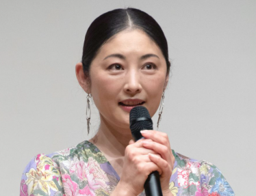 常盤貴子の再婚は誤解？現在の夫との結婚生活と子供に関する最新情報