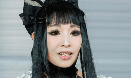 プリンセス天功の死因と噂の真相｜壮絶な事故と復活劇とは？