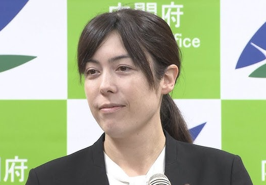 小野田紀美の父親の現在は？蒸発の真相とハーフや母親との関係も徹底解説