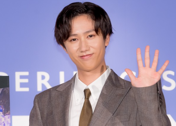 阿部亮平は彼女いるのバレバレ？プリクラ流出・画像・匂わせ・結婚観を徹底調査